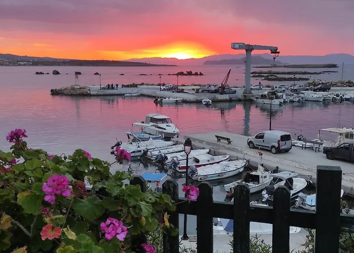 Avanti Chania Luxury *